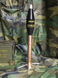 U.S. 66mm M-72 LAW ROCKET INERT