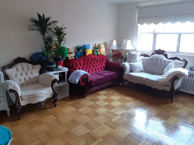  LEASE ASSIGNMENT: Spacious Bachelor Apartment $1,615/month in Long Term Rentals in City of Toronto - Image 2