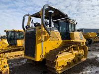 Dozer for rent d6 and d8 size 450 p