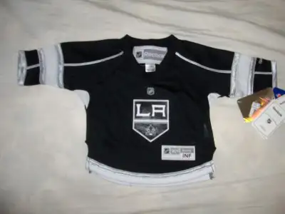 Official LA KINGS Jersey #77 CARTER, View more