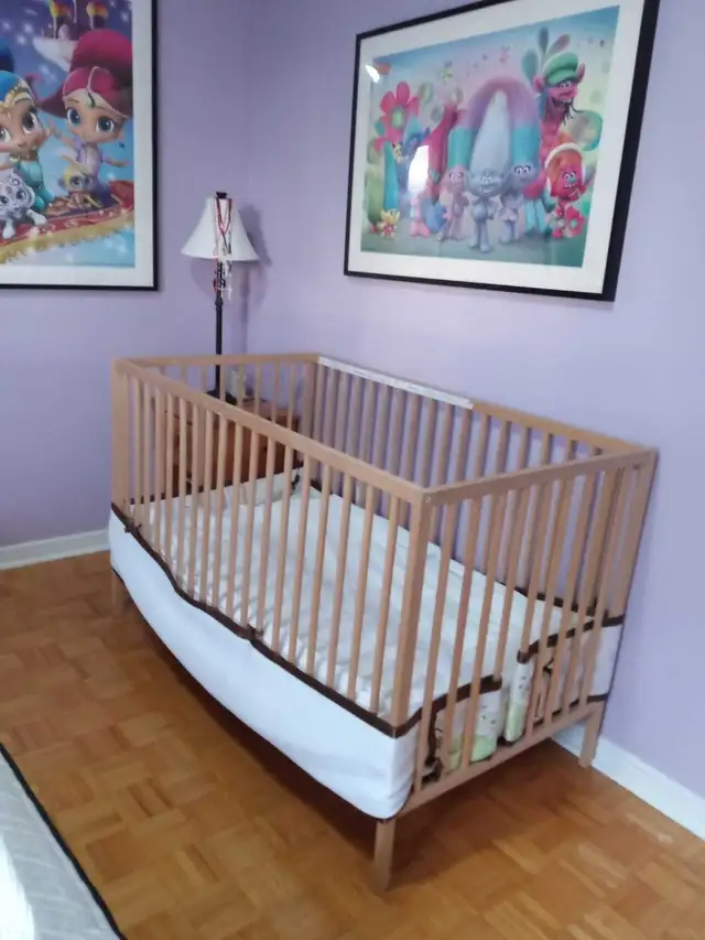 IKEA baby crib in Cribs in Markham / York Region - Image 2