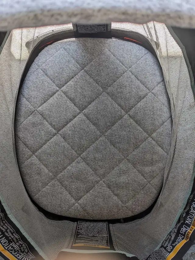 Graco Bassinet in Playpens, Swings & Saucers in Kitchener / Waterloo - Image 4