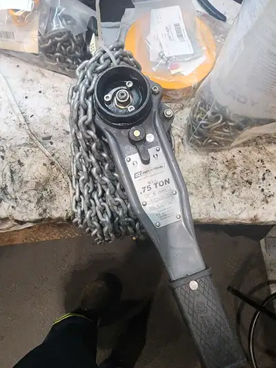 OZ Industrial .75 Ton Lever Chain Hoist, View more