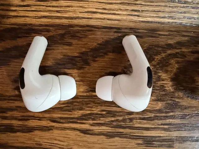 AirPods Pro in Headphones in Calgary - Image 6