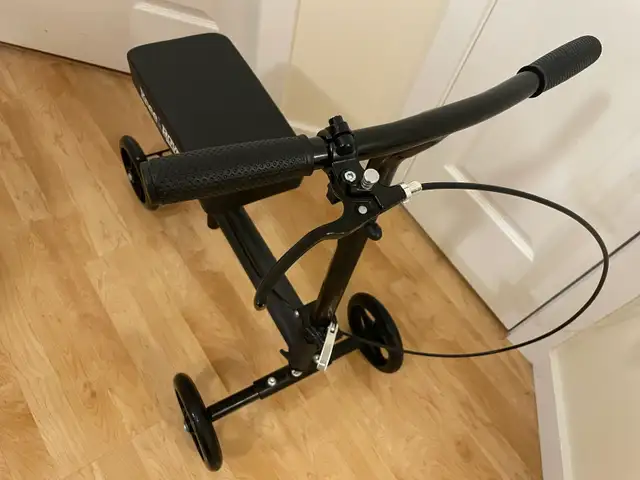 Knee Scooter in Health & Special Needs in Lloydminster - Image 4