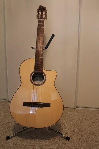 Godin Arena Mahogany CW QIT Classical, View more