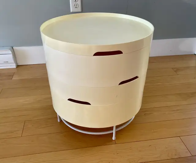 IKEA plastic side table in Coffee Tables in Bedford - Image 5