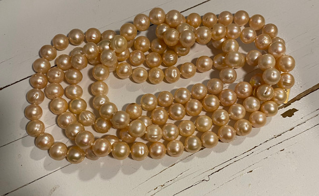 Large String Of Antique Freshwater Pearls  dans Bijoux et montres  à Ville de Montréal - Image 2