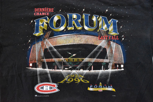 Montreal Canadiens Montreal Forum T-shirt in Arts & Collectibles in Ottawa - Image 2