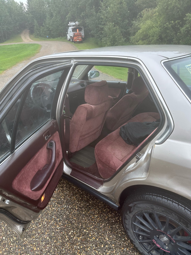 1991 Honda accord  in Cars & Trucks in Edmonton - Image 4
