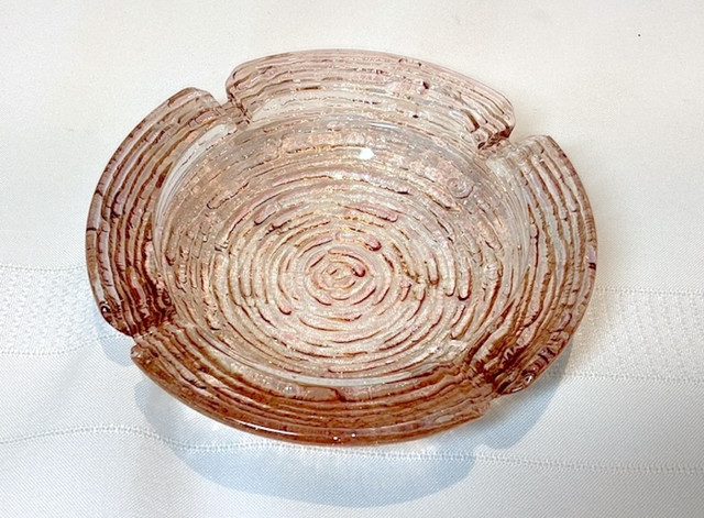 Pink Ripple Glass Ashtray in Arts & Collectibles in City of Toronto