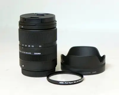 12-24mm f/4.5-5.6 DG HSM シグマ 144 ads for sigma lens in Cameras & Camcorders in Toronto (GTA
