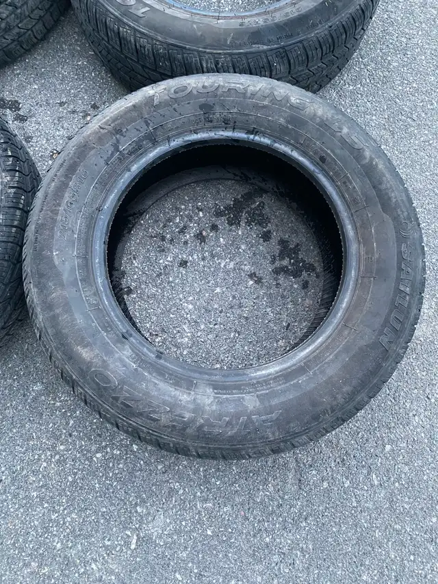 4 pneus d’été 215/65R16 reste encore 9/32 dépeceur in Tires & Rims in Laurentides - Image 3