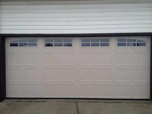 Sherwood Park's Only Garage Door Store in Garage Door in Strathcona County - Image 2