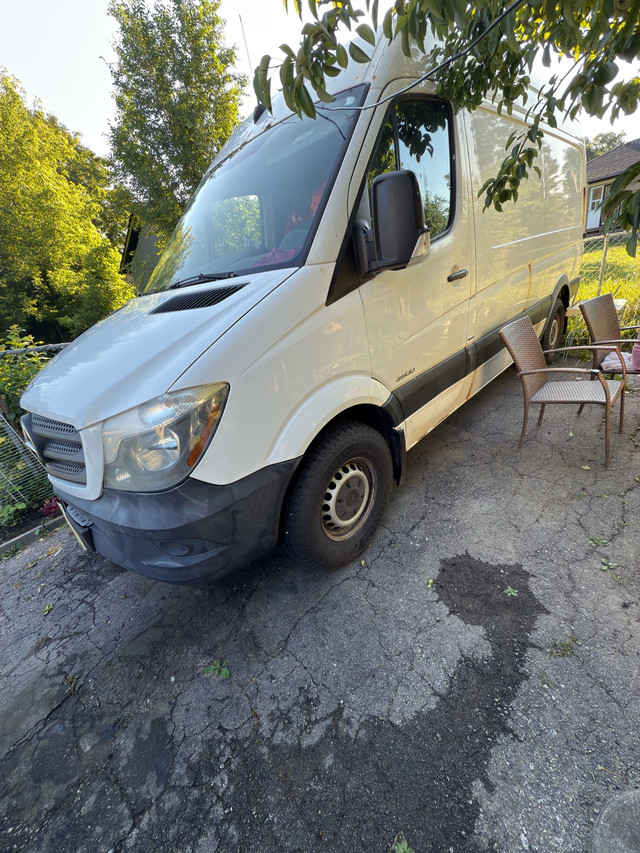 2015 Mercedes-Benz Sprinter Van in Cars & Trucks in Mississauga / Peel Region - Image 2