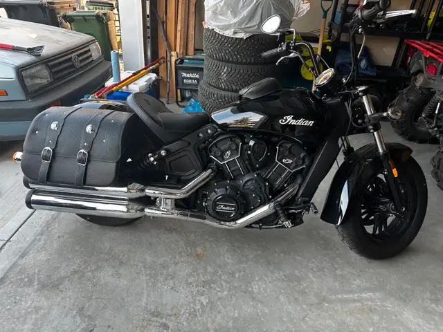 2016 Indian Scout Sixty in Street, Cruisers & Choppers in Edmonton - Image 3