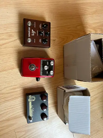 Multiple Pedals Mythos, Tru-Fi, and Strymon, View more