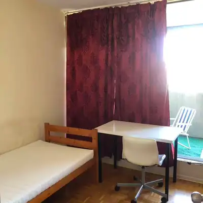 Room for Rent | 房間出租 – Finch & McCowan 芬治／麥卡雲 ✨ Quiet & Convenient | 高層安靜舒適 ️ Private room with balc...