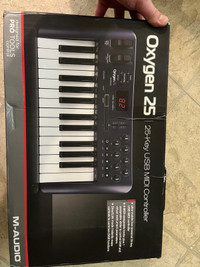 M-Audio Oxygen 25 Midi Keyboard