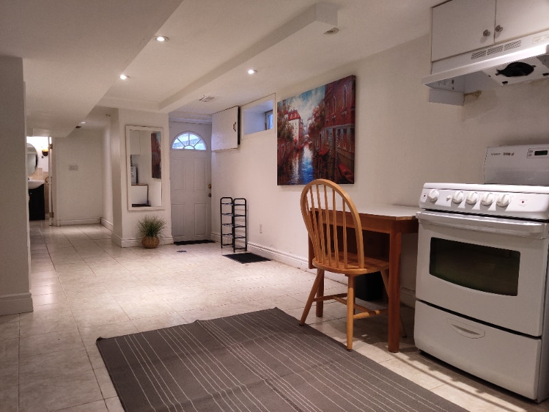 Bachelor/Studio Basement Leslieville Short Term Rentals City of Toronto Kijiji