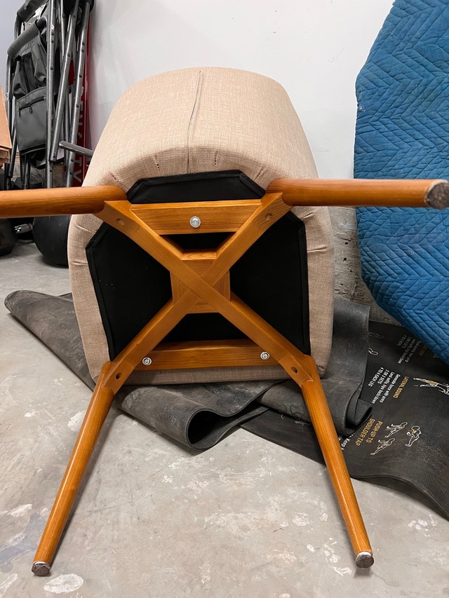 Costco chinook 5 piece table and chairs Dining Tables & Sets