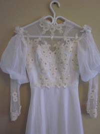 GORGEOUS Hademade Victorian Gown w/ Lace -White, Size 4