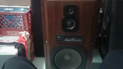 Speakers Avid 330, View more