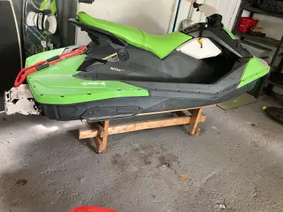 2016 seadoo spark 3up ibr sport mode 90hp new wear rings 142hrs well maintained near perfect conditi...