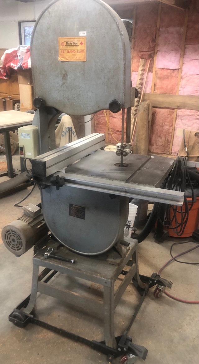 18” Bandsaw  in Power Tools in Comox / Courtenay / Cumberland