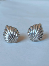 Vintage Sterling Silver Earrings f. Modernist Shells