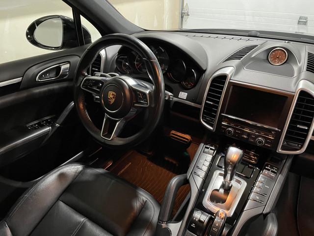 Porsche Cayenne 2015 diesel 2eme génération redessiné, mags 22’, dans Autos et camions  à Laval/Rive Nord - Image 4