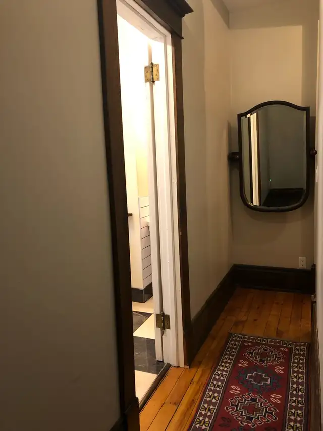 Downtown Two Bedroom Furnished Apartment   in Long Term Rentals in London - Image 8