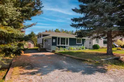 Executive Rental - Available August 1st!
