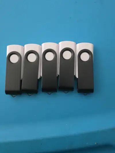5pc 4GB USB Sticks., View more