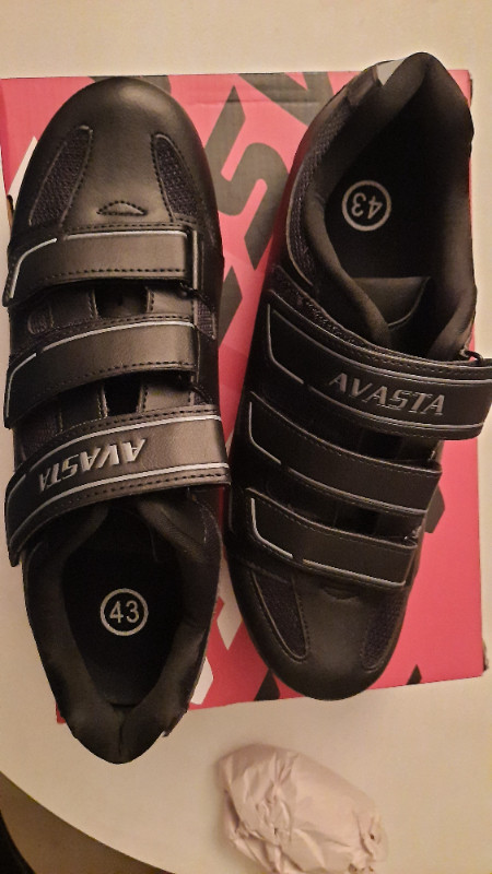 Avasta Road Bike Shoes in Clothing, Shoes & Accessories in Oshawa / Durham Region