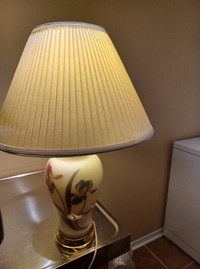 Lampe sur Table - Table Lamp