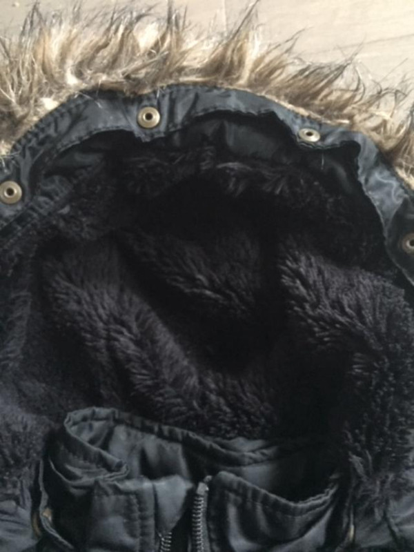 H & M Girl Hooded Waterproof Jacket Winter Warm Coat size 2y in Clothing - 2T in Markham / York Region - Image 3