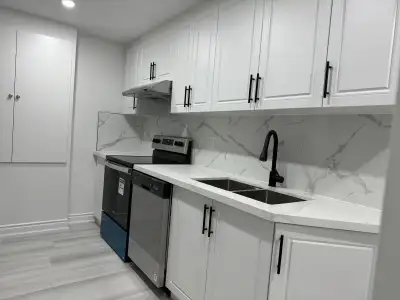 Location: Mayfield / Mclaughlin / Chinguacousy (Caledon / Brampton) - 2 Bedrooms, 2 Washrooms, Basem...