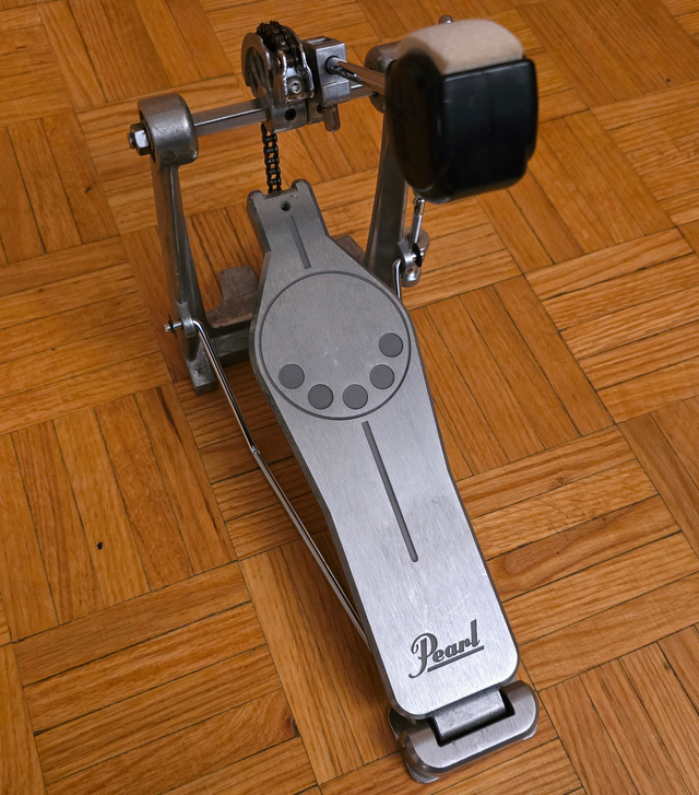 Bass Drum Pedals in Drums & Percussion in City of Toronto - Image 9