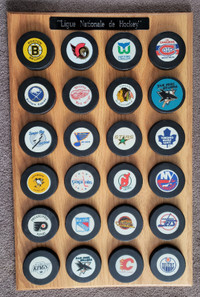 NHL Official Stanley Cup Bracket Mini Puck Wall Plaque.