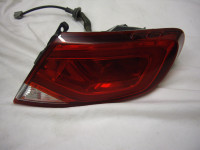 2015-17 chrysler 200 original mopar right tail light