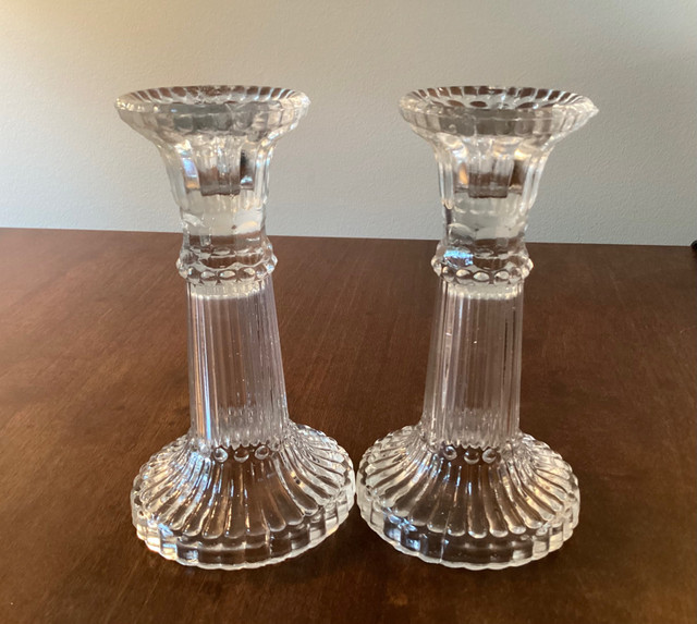 Pair of 5 3/8" Clear Pressed Glass “2 Size” Candle Holders dans Décoration intérieure et accessoires  à Ouest de l’Île