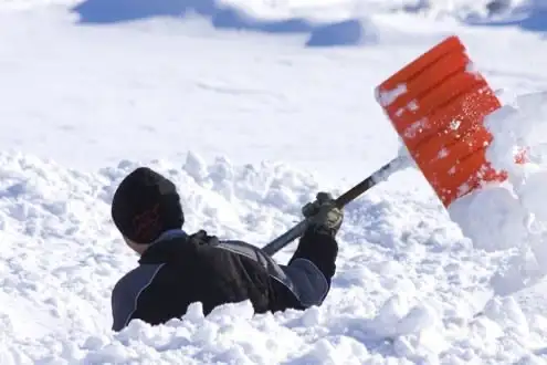Berwick- Reliable Snow Shoveling 