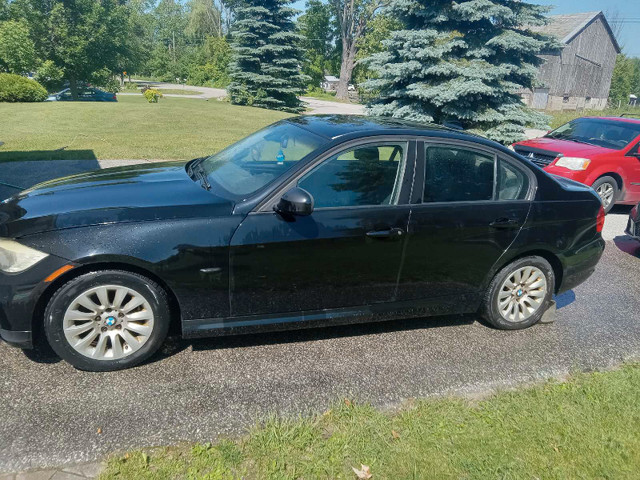 2009 BMW 323I  in Cars & Trucks in Kawartha Lakes - Image 2