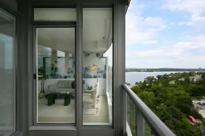 Fully Furnished | 1 Bedroom | 1 Bathroom | Private Balcony with Ottawa River View Beautifully furnis...