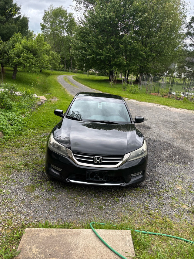 Honda accord sport 2013 dans Autos et camions  à Granby