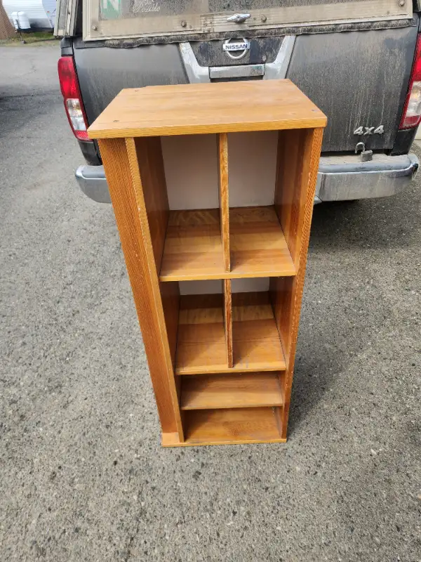 Tv stand/shelf in Bookcases & Shelving Units in Kamloops - Image 2