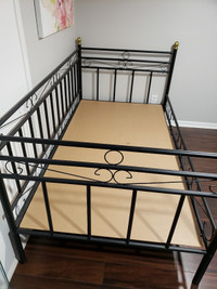 Daybed frame (twin)