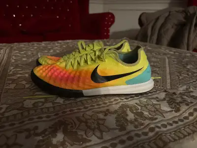 Nike MagistaX Finale II indoor soccer shoes, View more