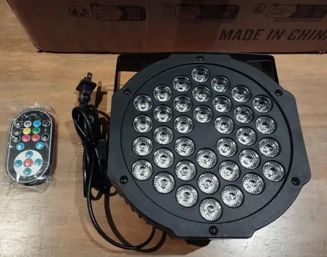 Brand new unbranded RGB led par stage lights w/ wireless remote in Other in Mississauga / Peel Region - Image 4